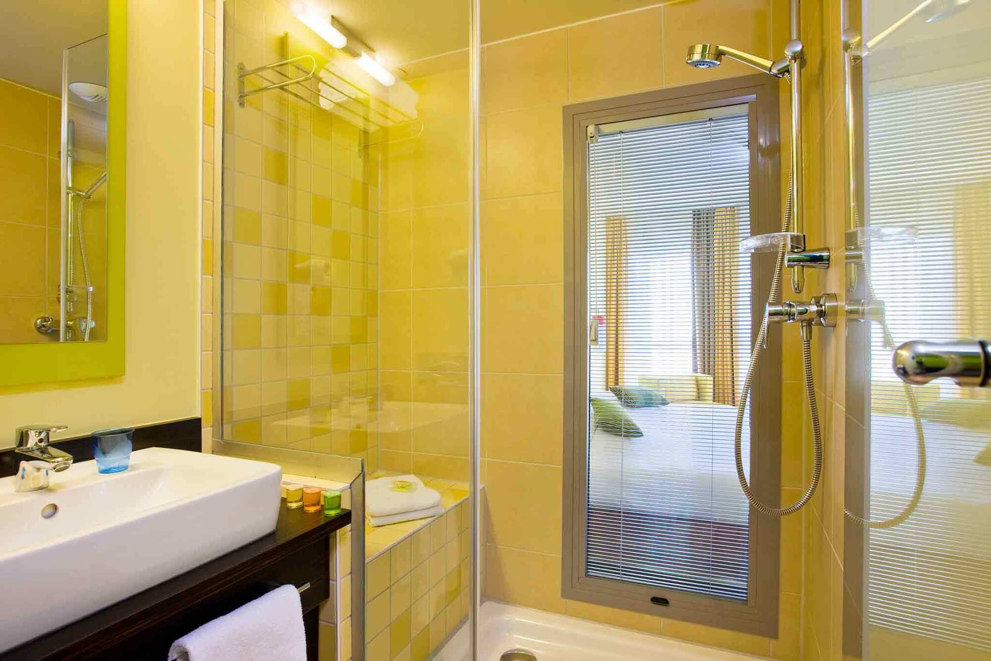 Hotel Ibis Styles Centre Port Nice