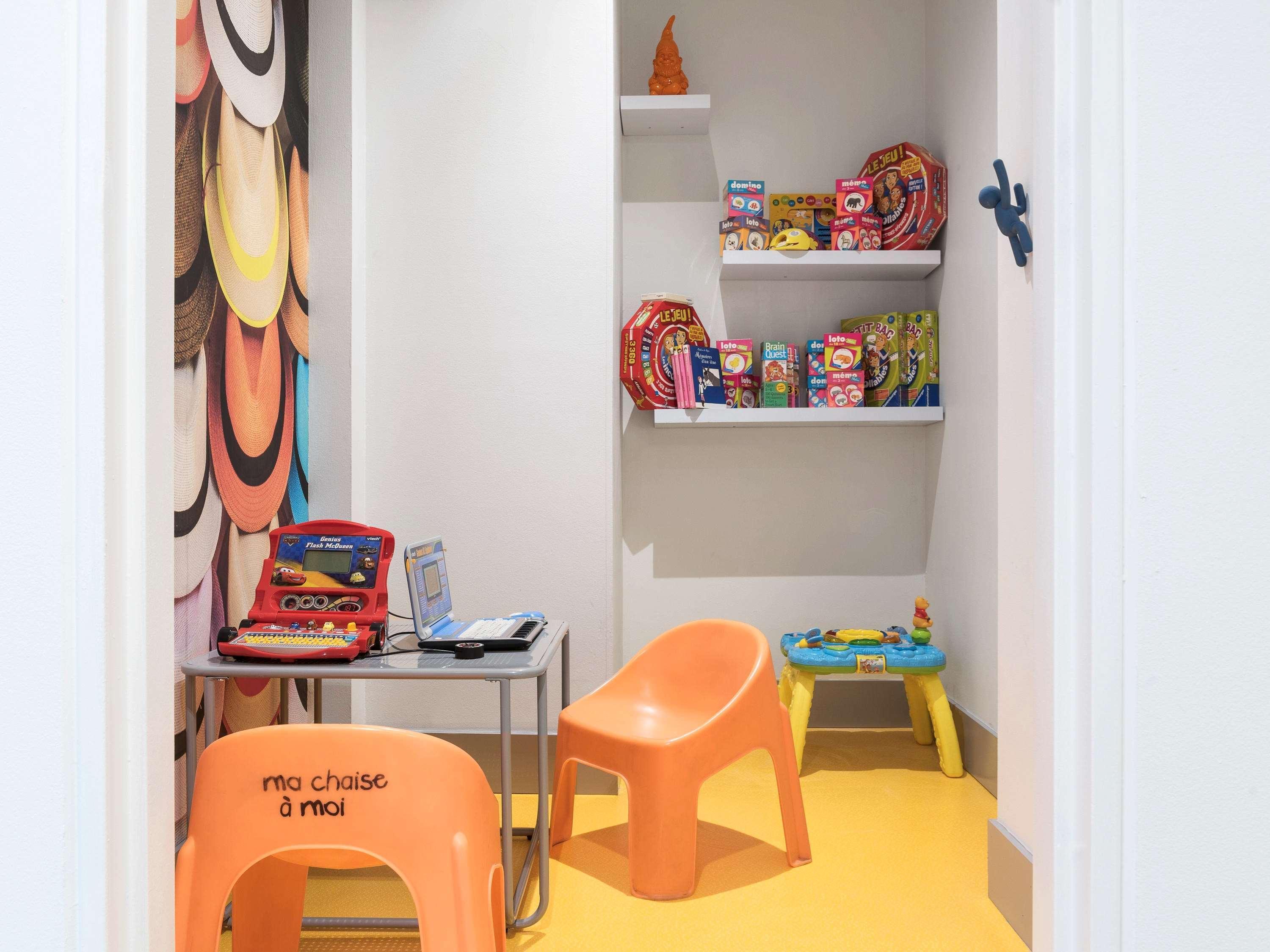 Ibis Styles Centre Port 3*