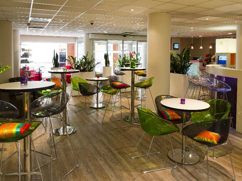 Hotel Ibis Styles Centre Port 3*